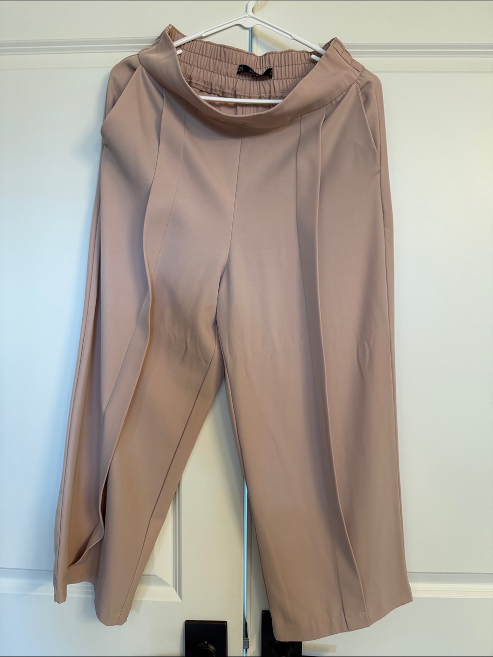 NWOT Zara Wide-Leg Culotte Pants in Cream
